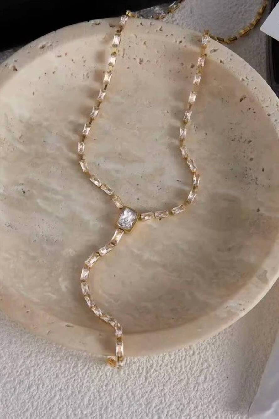 NEW CHANSUTTPEARLS women's luxe lariat necklace in gold